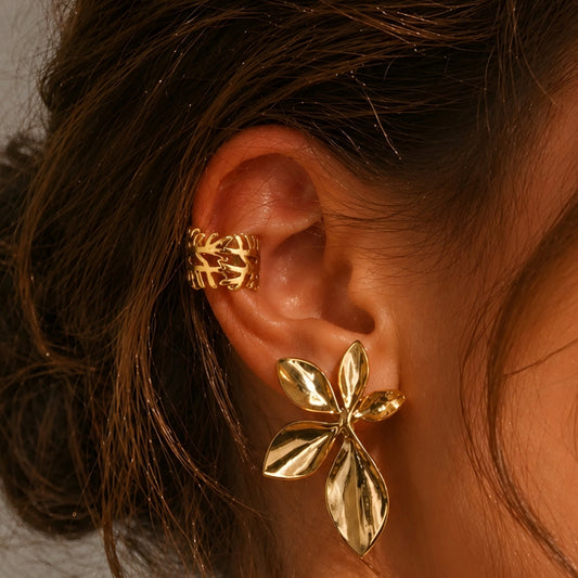 Gold plated leaf ear cuff for women with botanical design, lightweight statement ear cuff, elegant anti tarnish fashion jewellery for daily wear and party wear.