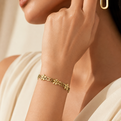 Gold Daisy Link Bracelet for Women