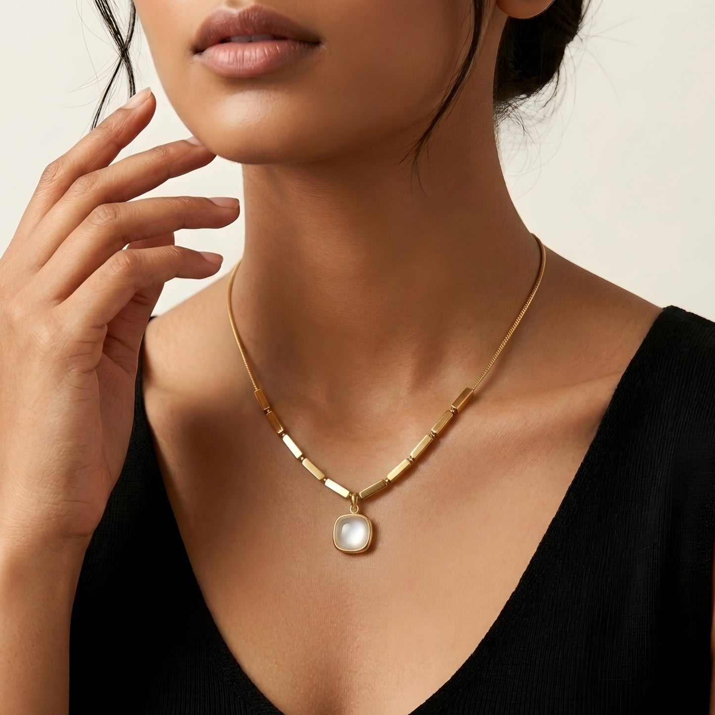 Luna Link Necklace