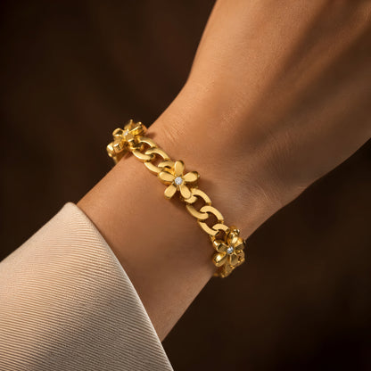 Gold Daisy Link Bracelet for Women