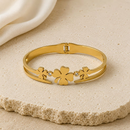 Clover Charm Gold Bracelet